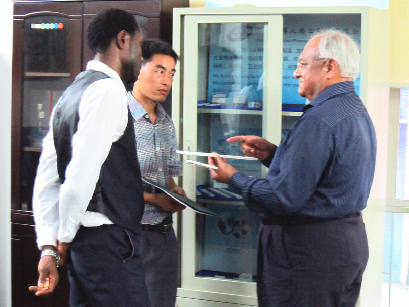 得(de)人固定刀、切粒刀片出口到国外