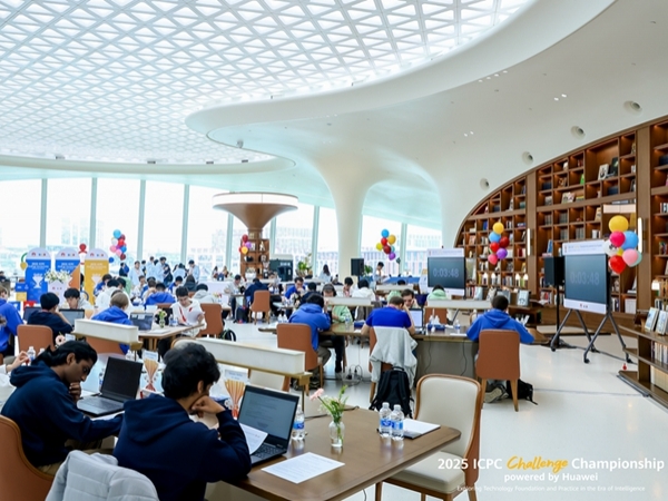 Ai应用是未来的重(zhong)点：任正非在ICPC谈Ai发展与未来